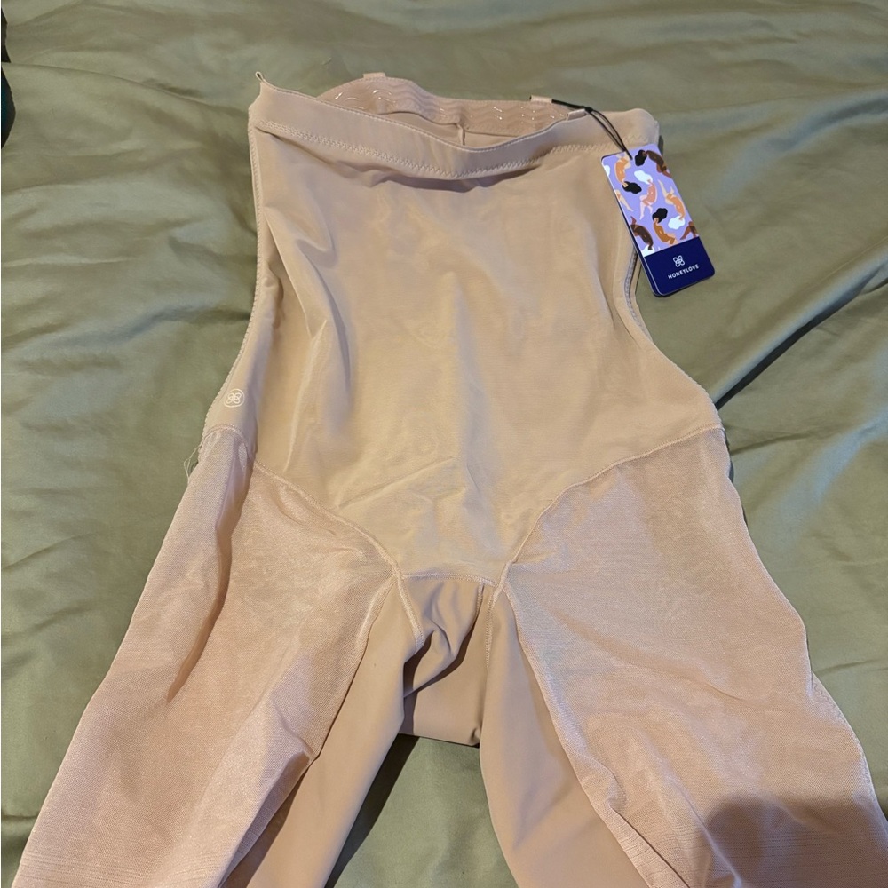 Sand Shapewear Bodysuit: Honeylove Size Medium
